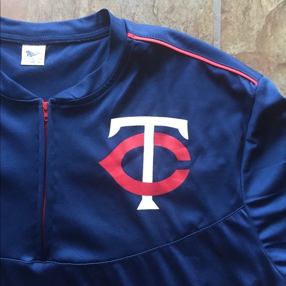 MLB Twins T-shirt. Galaxy s IV case with purchase - Picture 3 of 5